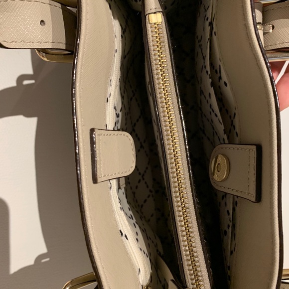 Kate Spade beige handbag with crossbody straps - Picture 6 of 9